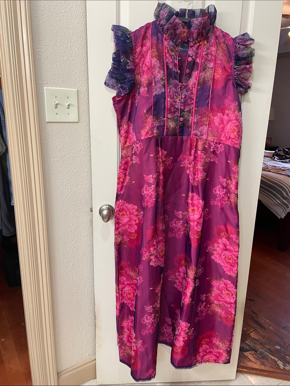 Floral Ruffle Midi Dress in Fuchsia Purple, has pockets